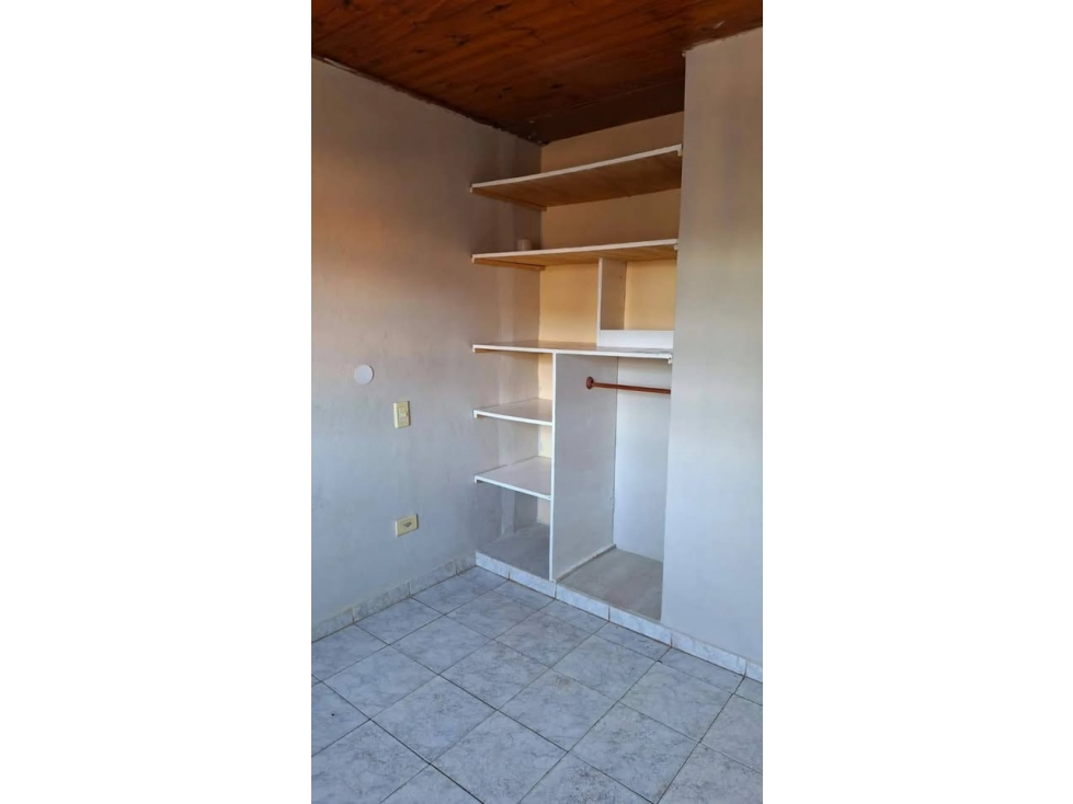 VENDO DEPARTAMENTO 2 DORM. AV. 115 Y AV. LOPEZ Y PLANES, POSADAS. - 6