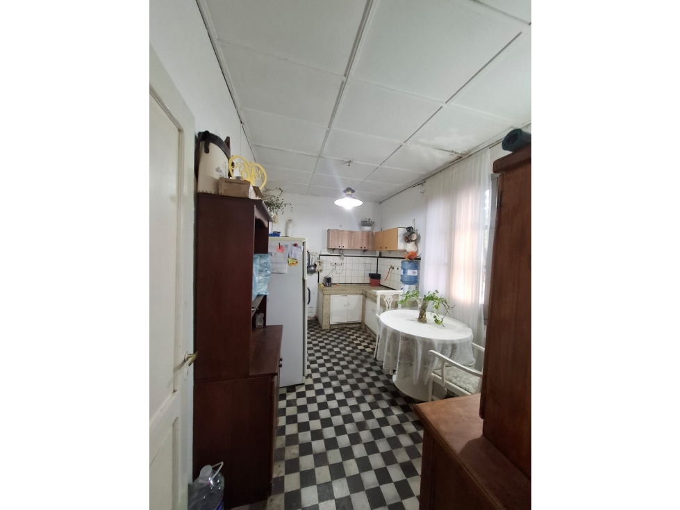 Se vende Casa con Departamento en Gral. Cabrera