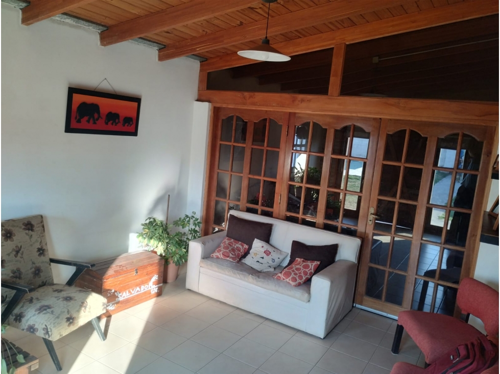 SE VENDE IMPORTANTE INMUEBLE EN LAS HIGUERAS - 4