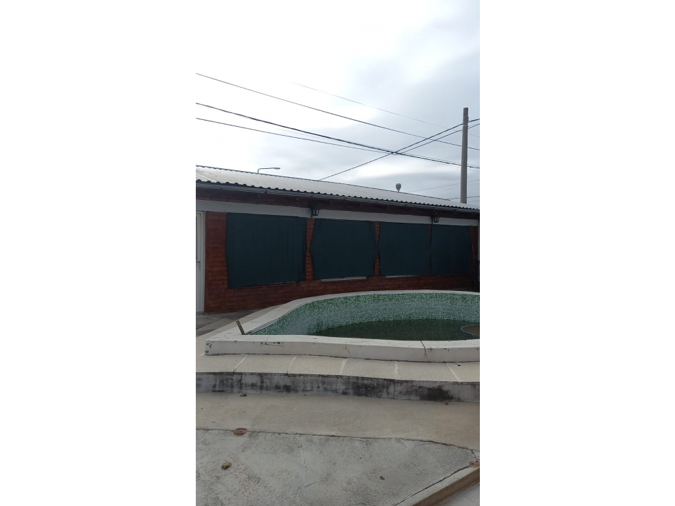 En VENTA importante CASA CON LOCAL COMERCIAL Y DEPÓSITO - 4