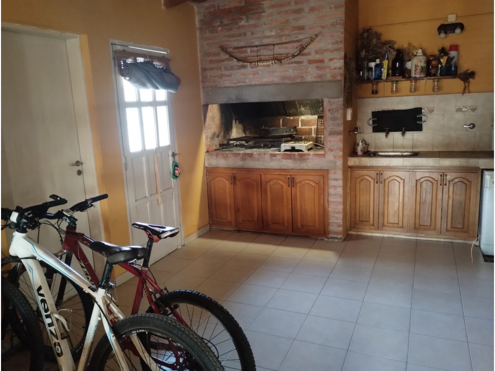 SE VENDE IMPORTANTE INMUEBLE EN LAS HIGUERAS - 5