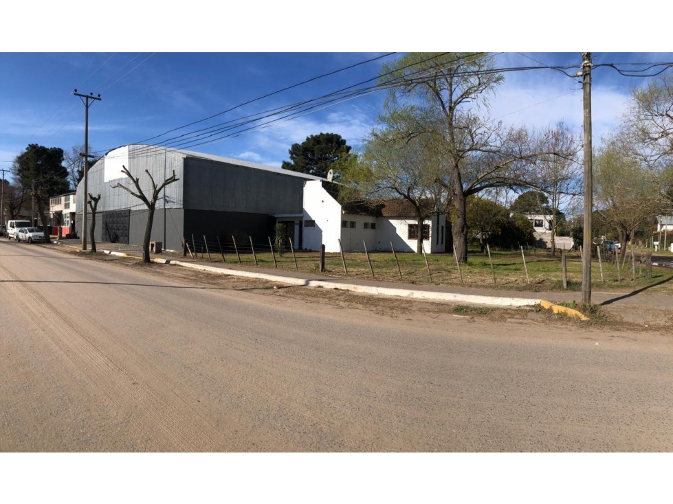 GALPÓN A LA VENTA CON 2 VIVIENDAS - 2