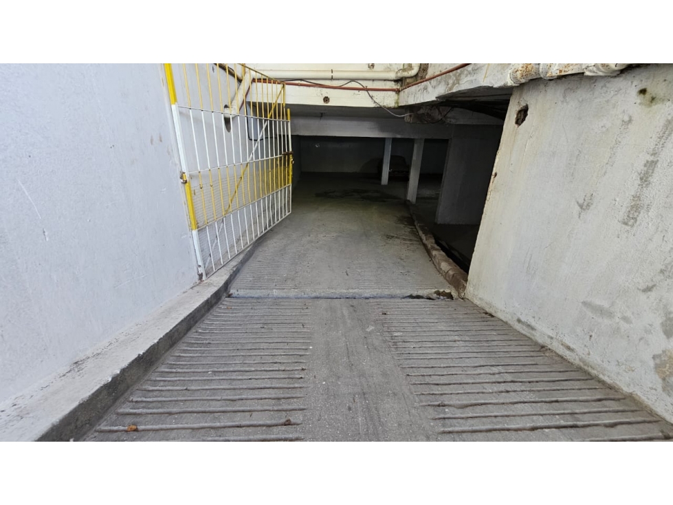 VENTA DE COCHERAS EN PINAMAR - 3