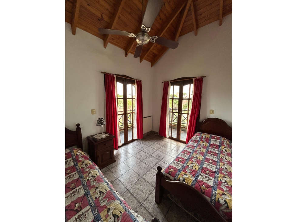HERMOSO CHALET A METROS DEL MAR - 6