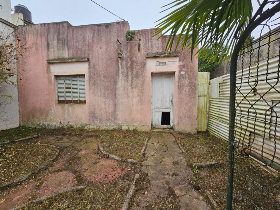 CASA EN VENTA - Para demolición - 2