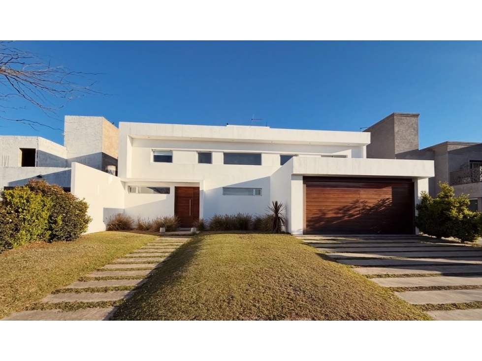 VENTA- CASA 3 DORMITORIOS- SIETE SOLES
