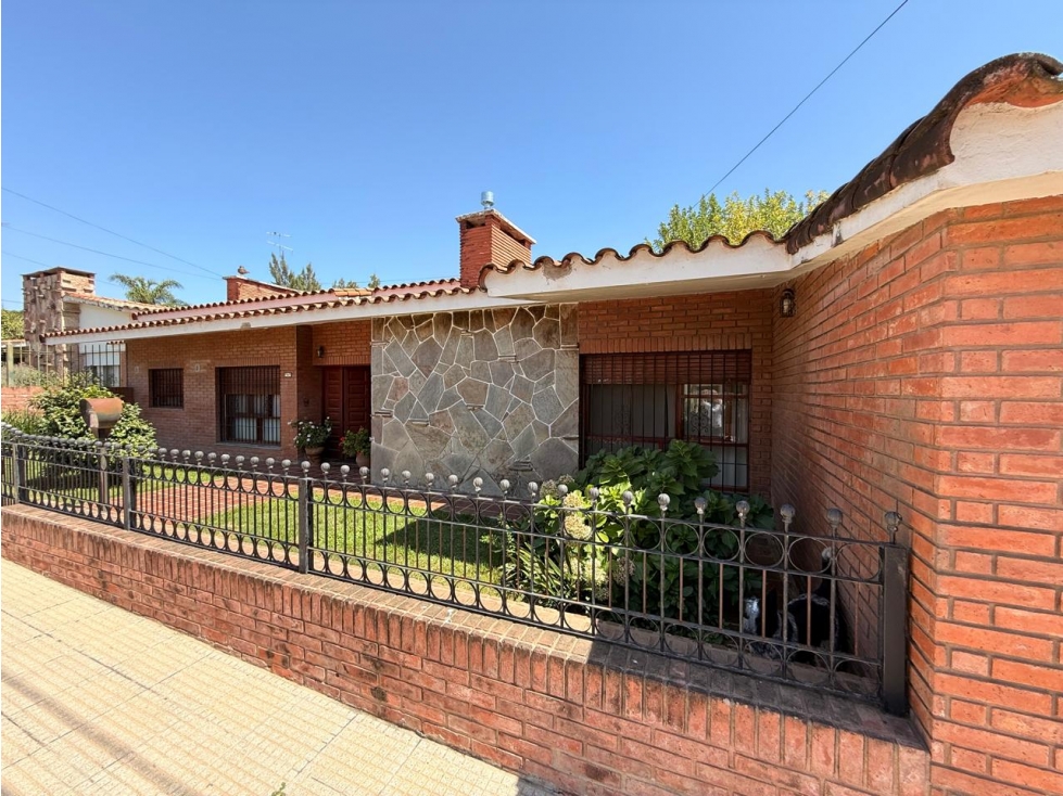 VENTA- CASA 3 DORMITORIOS- RIO CEBALLOS - 2