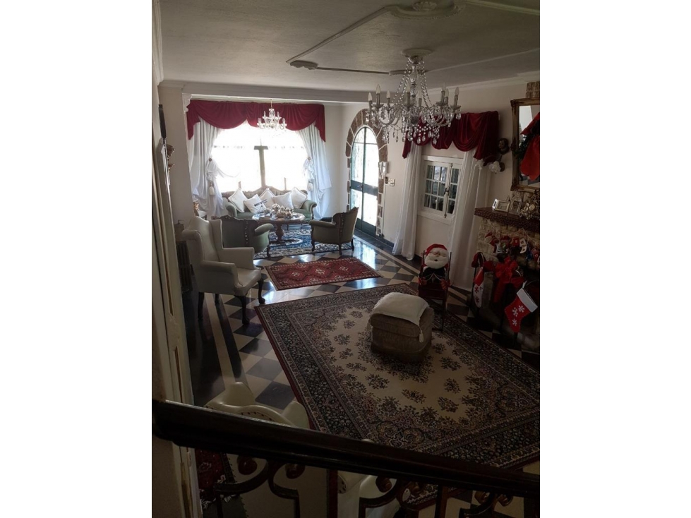 VENTA- CASONA 4 DORMITORIOS- VILLA EDEN - 6