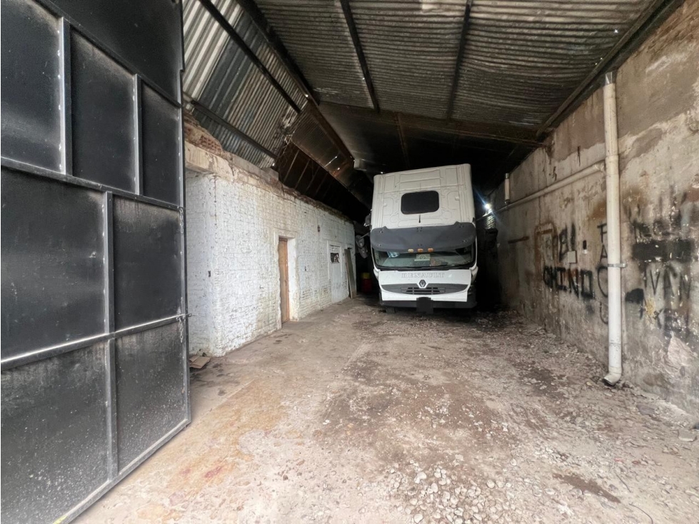 VENTA- GALPÓN 314M2- YOFRE SUD - 4