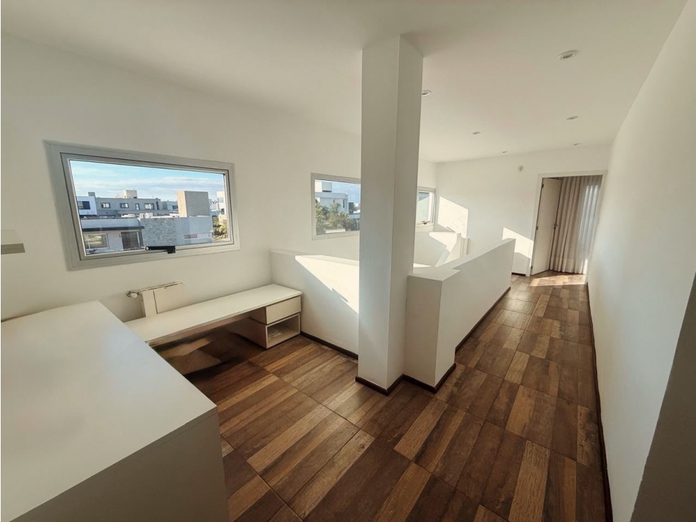 VENTA- CASA 3 DORMITORIOS- SIETE SOLES — foto 4