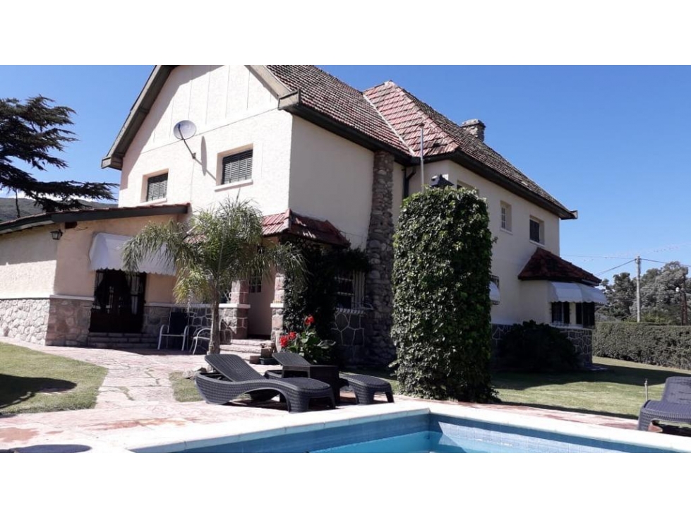 VENTA- CASONA 4 DORMITORIOS- VILLA EDEN - 5