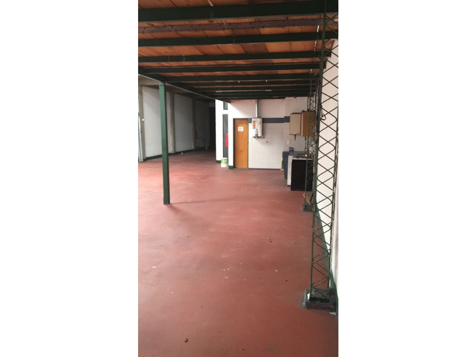 VENTA- GALPÓN 289M2- B° PROVIDENCIA - 5