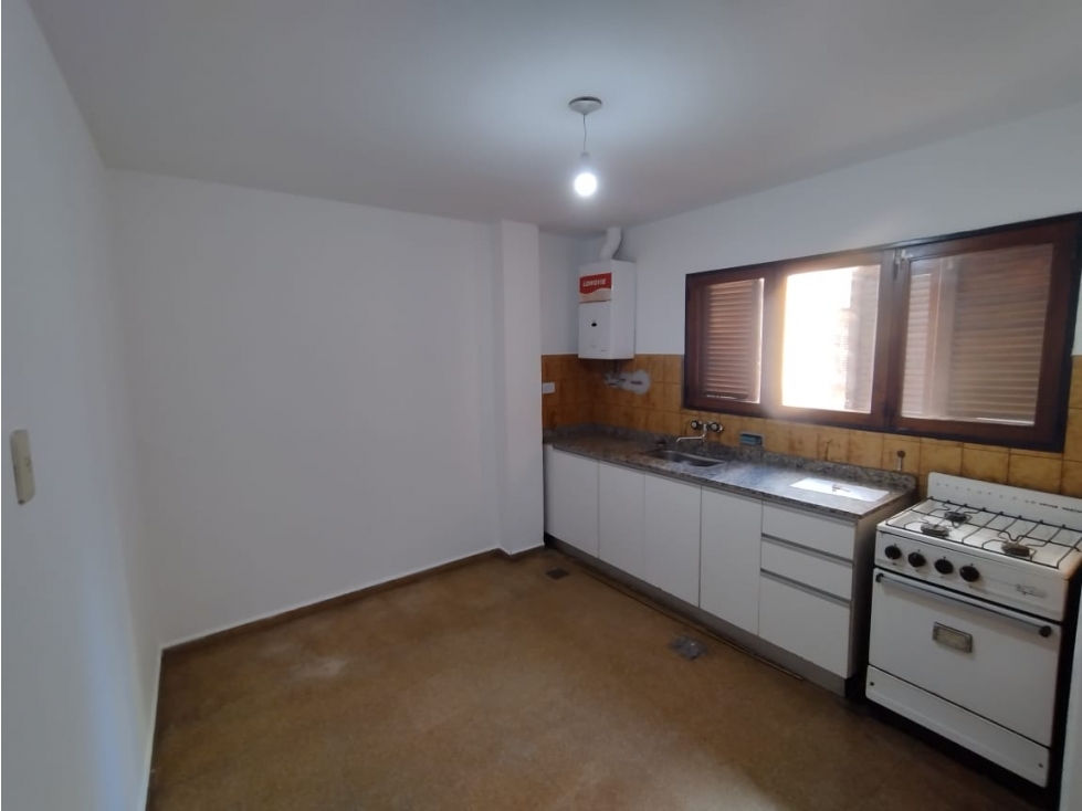 VENTA- DEPARTAMENTO 2 DORMITORIOS- CENTRO - 6