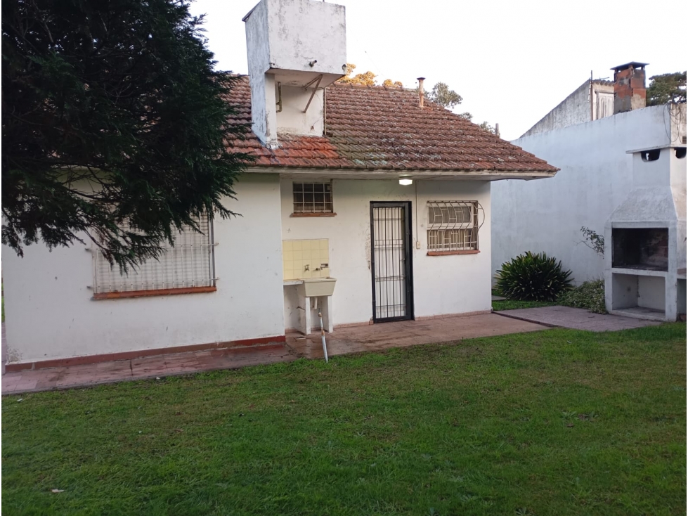 chalet con parque en Santa Isabel U.T. Chapadmalal — foto 6