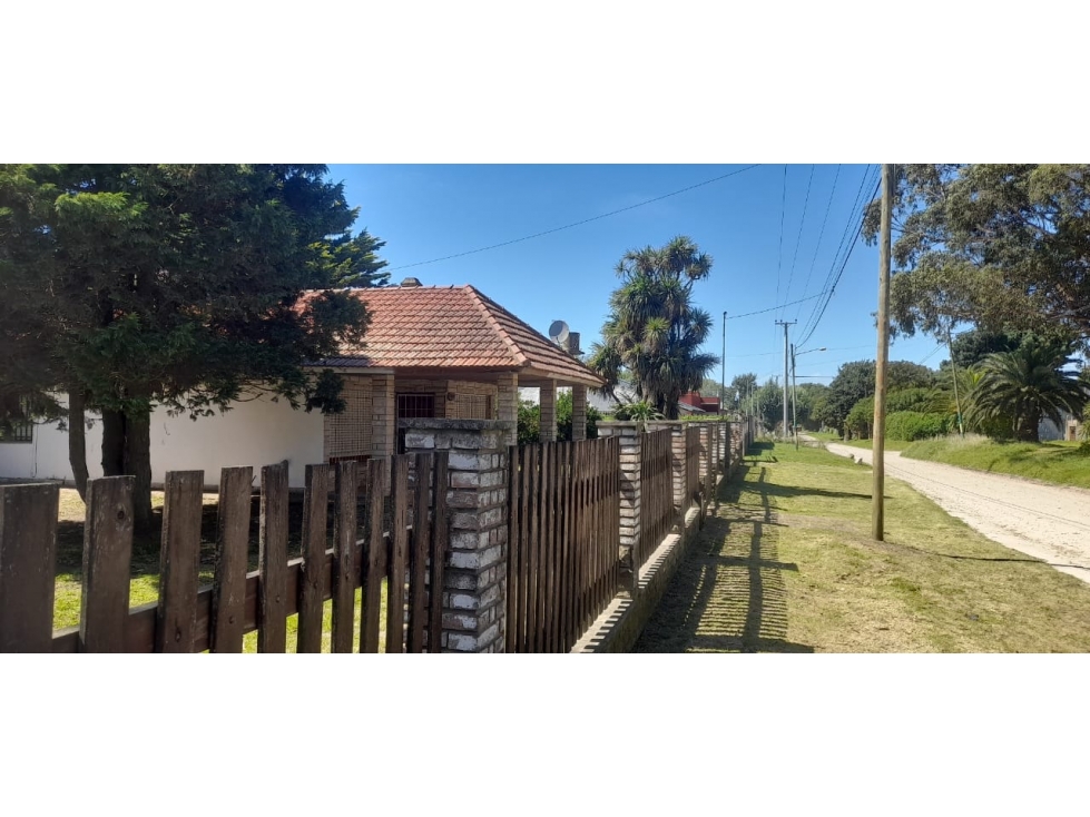 chalet con amplio parque - 4