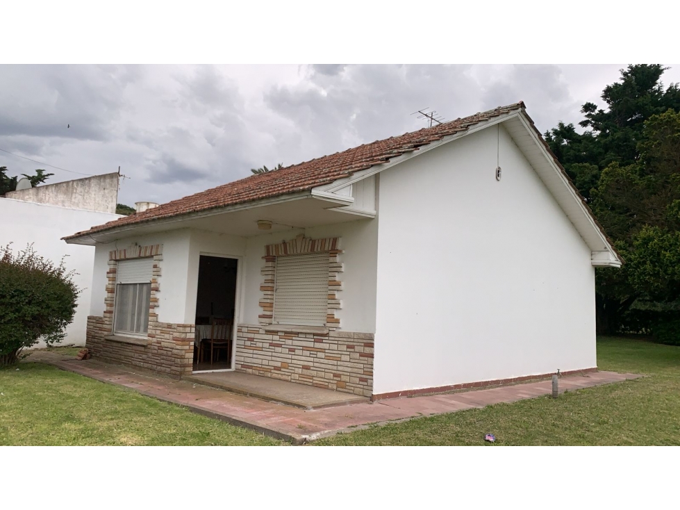 chalet con parque en Santa Isabel U.T. Chapadmalal — foto 3