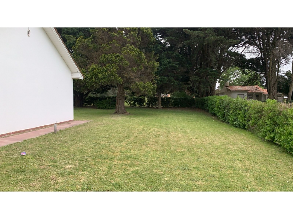 chalet con parque en Santa Isabel U.T. Chapadmalal — foto 4
