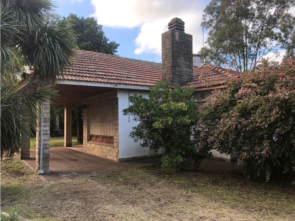 chalet con amplio parque - 2