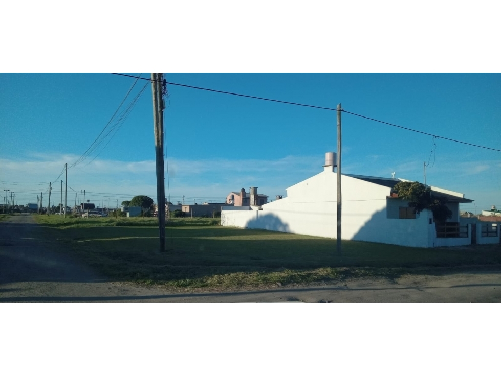 TERRENO BARRIO FRENTE MAR - 1