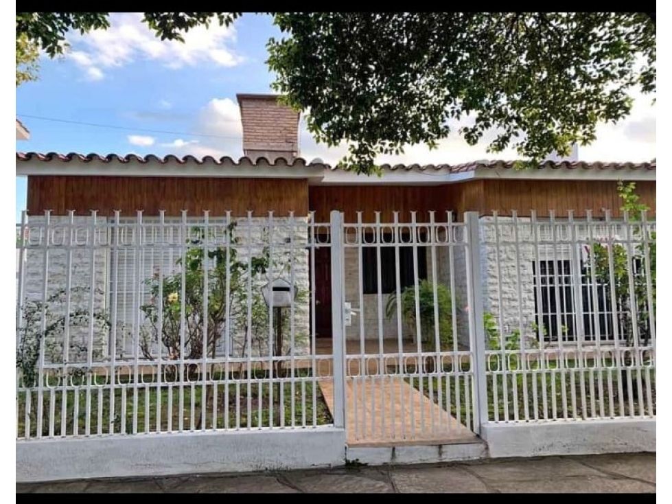 Casa 3 Dormitorios - Carlos Paz - 1