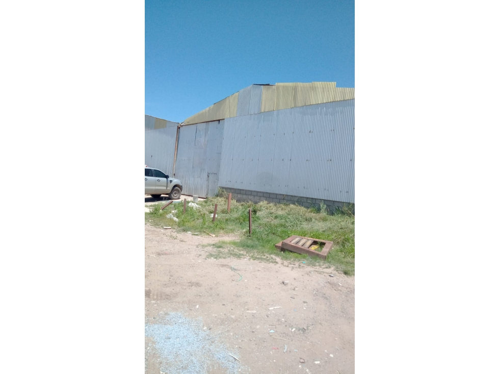ALQUILER - GALPON 1.100 MTS - FERREYRA - CORDOBA CAPITAL - 2
