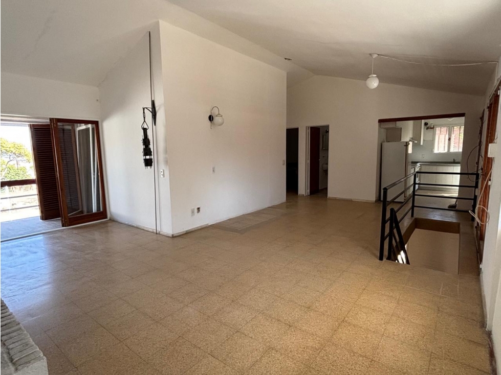 MINA CLAVERO - CASA DE 4 DORMITORIOS- PARQUE Y PILETA - 3