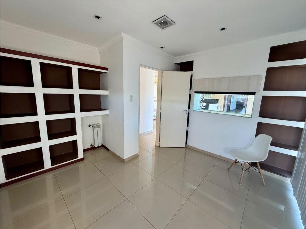 Casa 3 dormitorios Con Pileta y cochera — foto 6