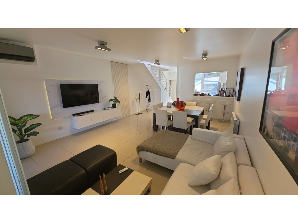 Dúplex de Categoría en Residencias del Lago - 2