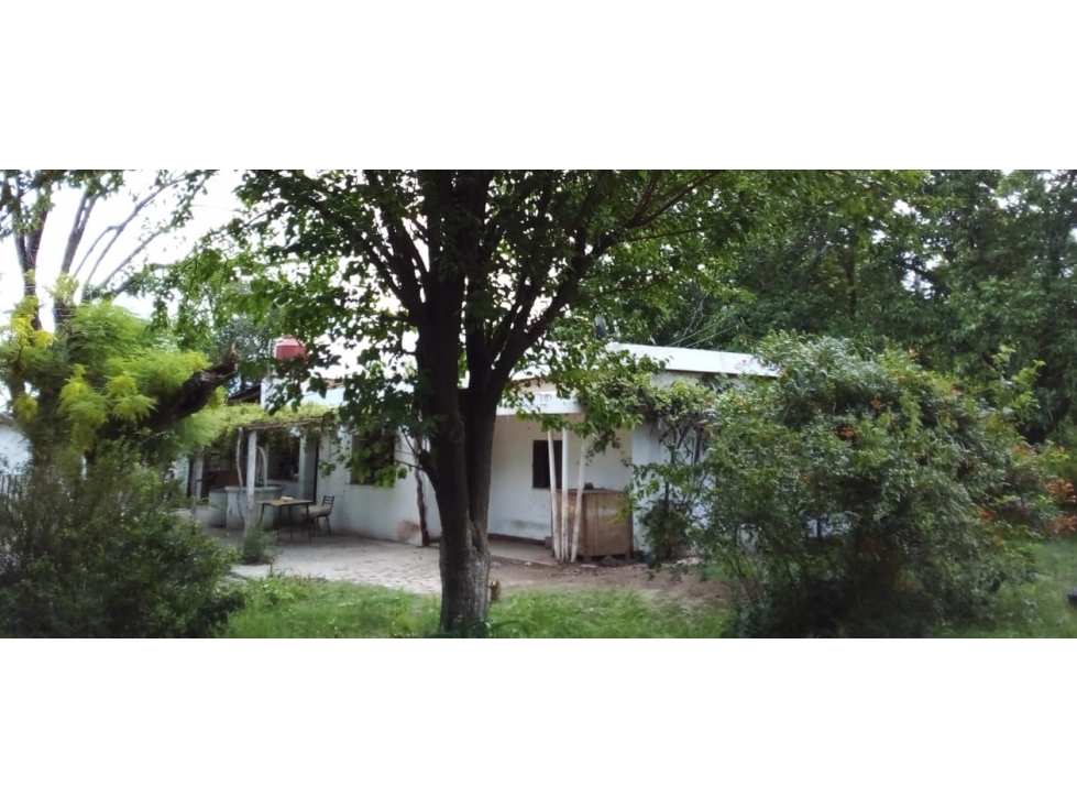 Venta 30.664 M2 al Norte de Córdoba Capital casa y galpón a reciclar - 2