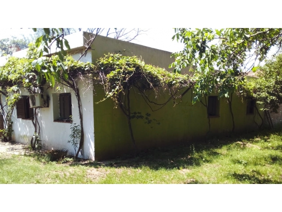 Venta 30.664 M2 al Norte de Córdoba Capital casa y galpón a reciclar - 3