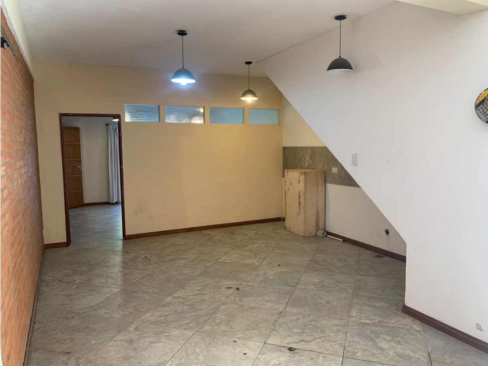 CASA DE DOS PISOS EN BARRIO EL TALA - 6