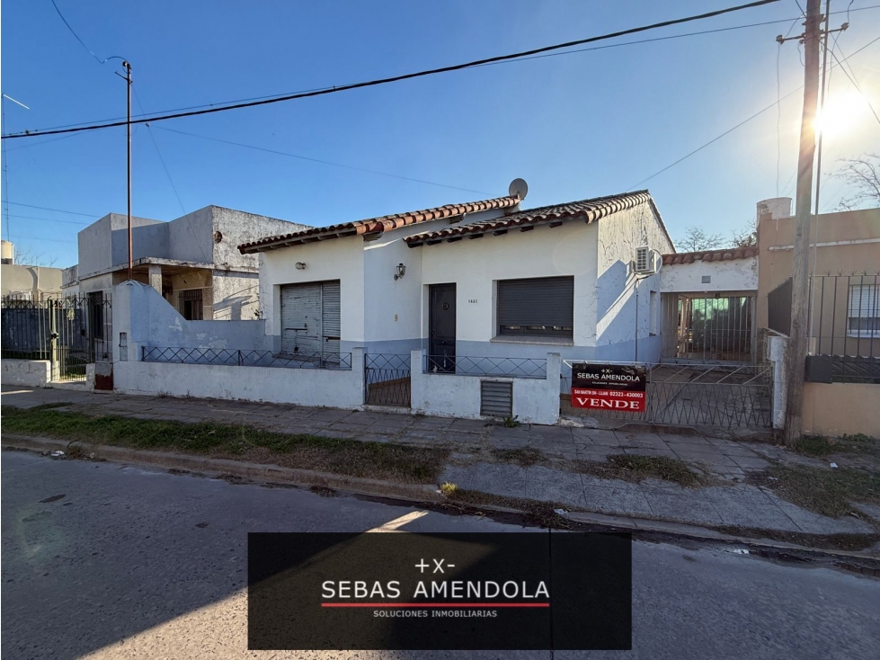 VENTA CASA EN CALLE RIVADAVIA