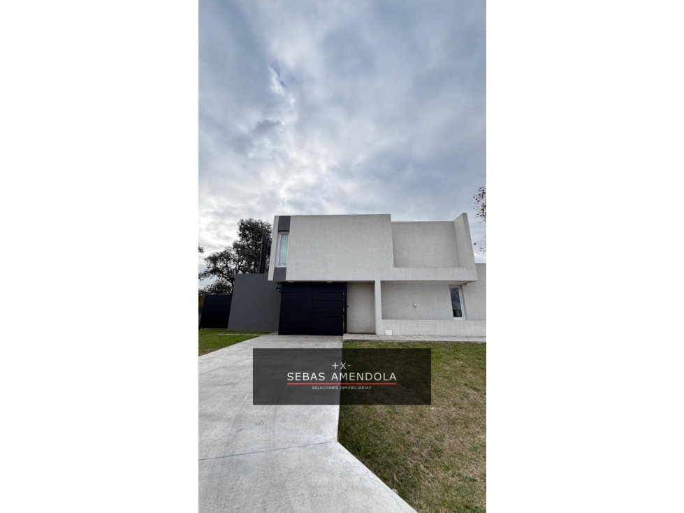 VENTA PH EN BARRIO LOS ALAMOS - 1