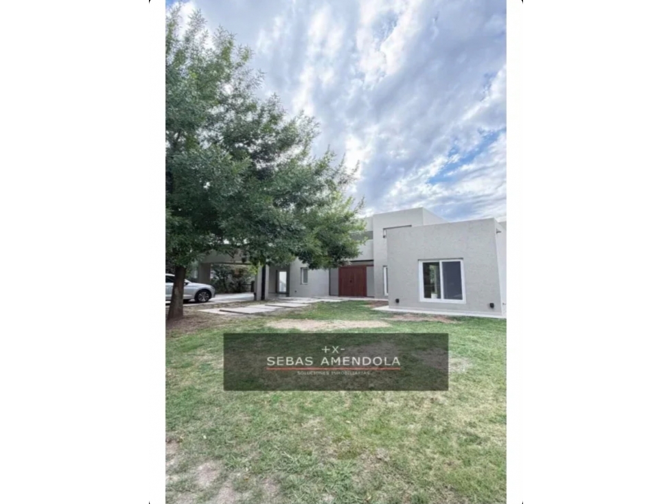 VENTA CASA EN BARRIO CERRADO LA CONCEPCION