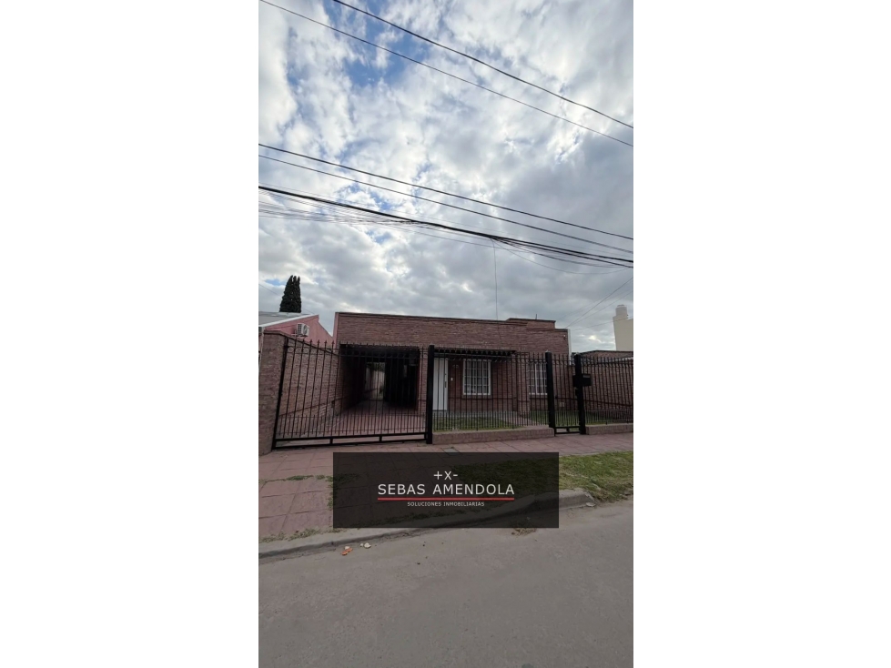 VENTA EN BARRIO EL TREBOL CASA APTA CREDITO HIPOTECARIO, Donatti 1035