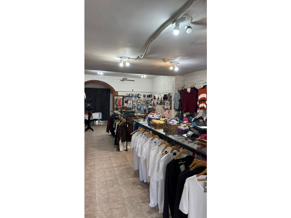 VENTA LOCAL SOBRE DR REAL - 2