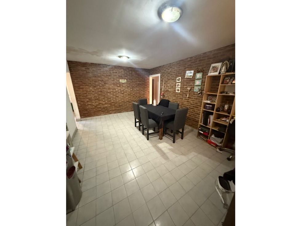 VENTA CASA EN BARRIO EL TREBOL DONATTI 1035 APTA CREDITO — foto 2