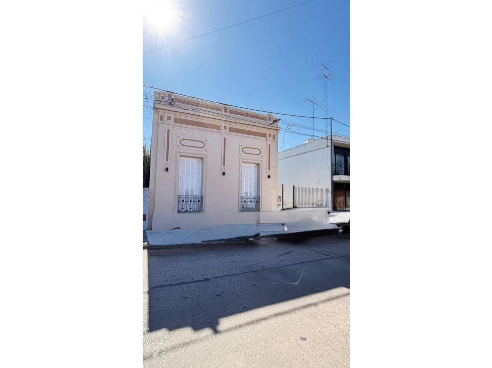 VENTA CASA APTA OFICINAS, CENTRICA EN SAN MARTIN 1692 - 2