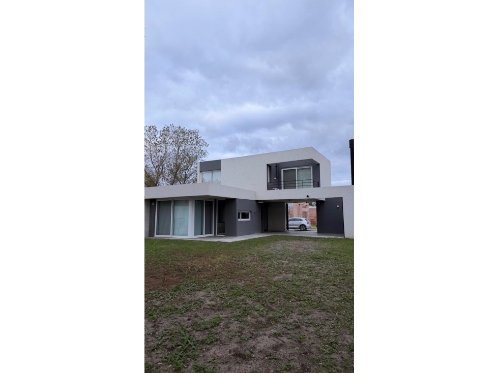 VENTA PH EN BARRIO LOS ALAMOS - 2