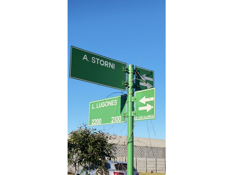 VENTA LOTE EN ESQUINA BARRIO LOS ALAMOS - 2