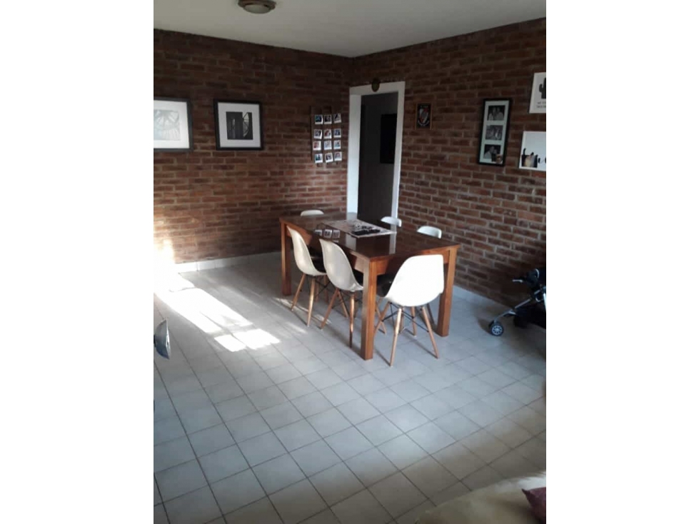 VENTA PERMUTA CASA EN Bº EL TREBOL EN LUJAN BS AS — foto 3