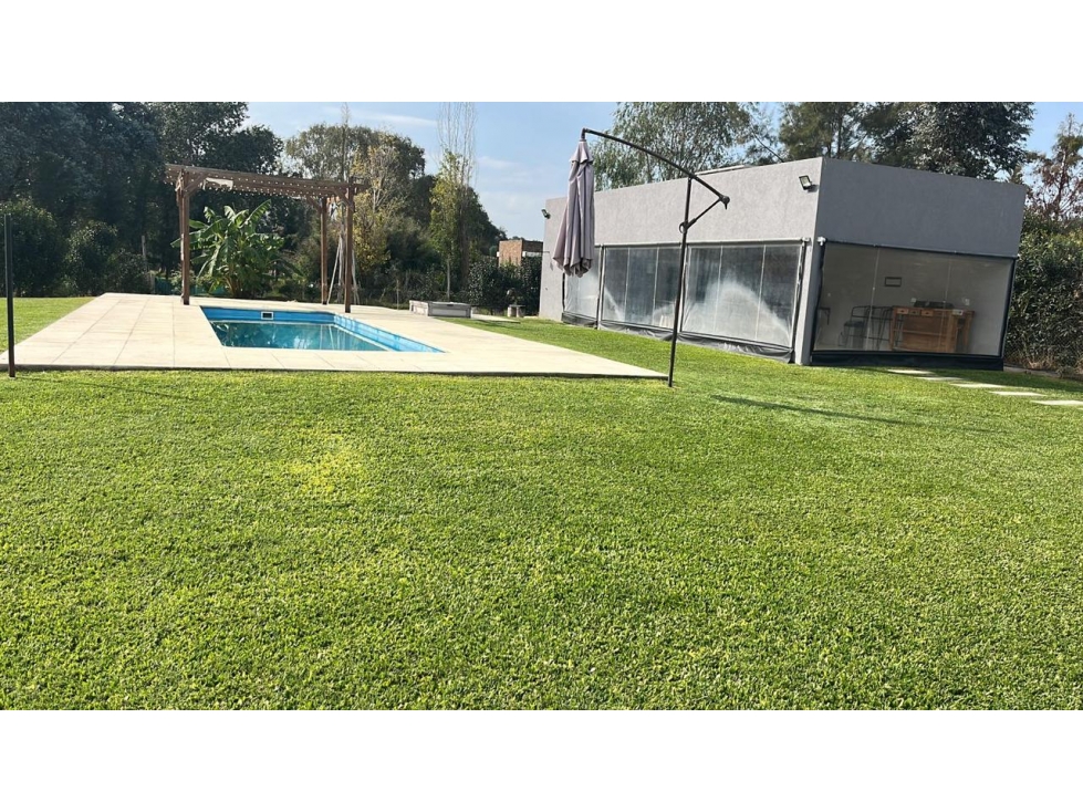 VENTA CASA EN EL CLUB DE CAMPO SANTA IRENE COMARCAS DE LUJÁN — foto 4