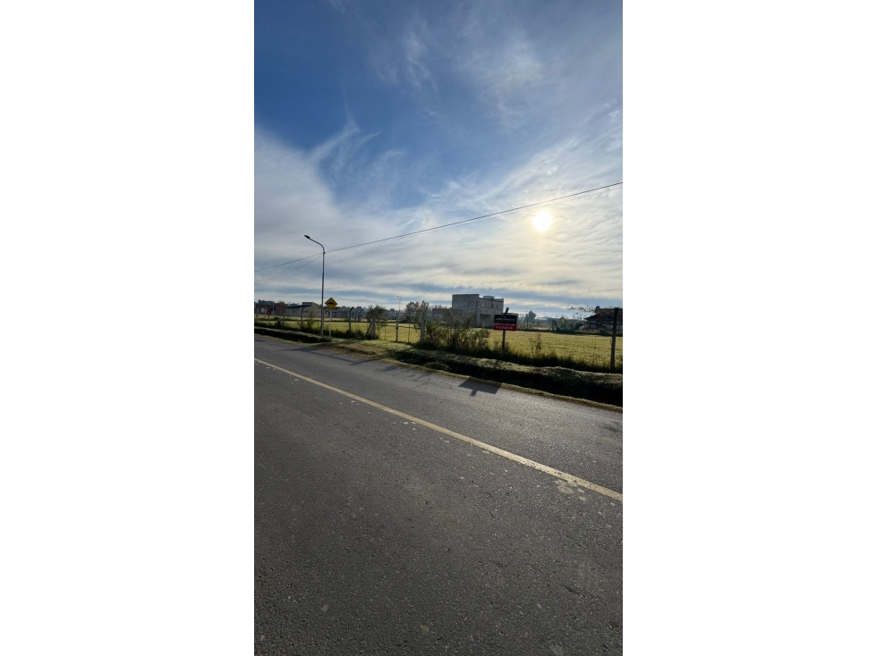 VENTA LOTE EN BARRIO LOS ALAMOS - 3