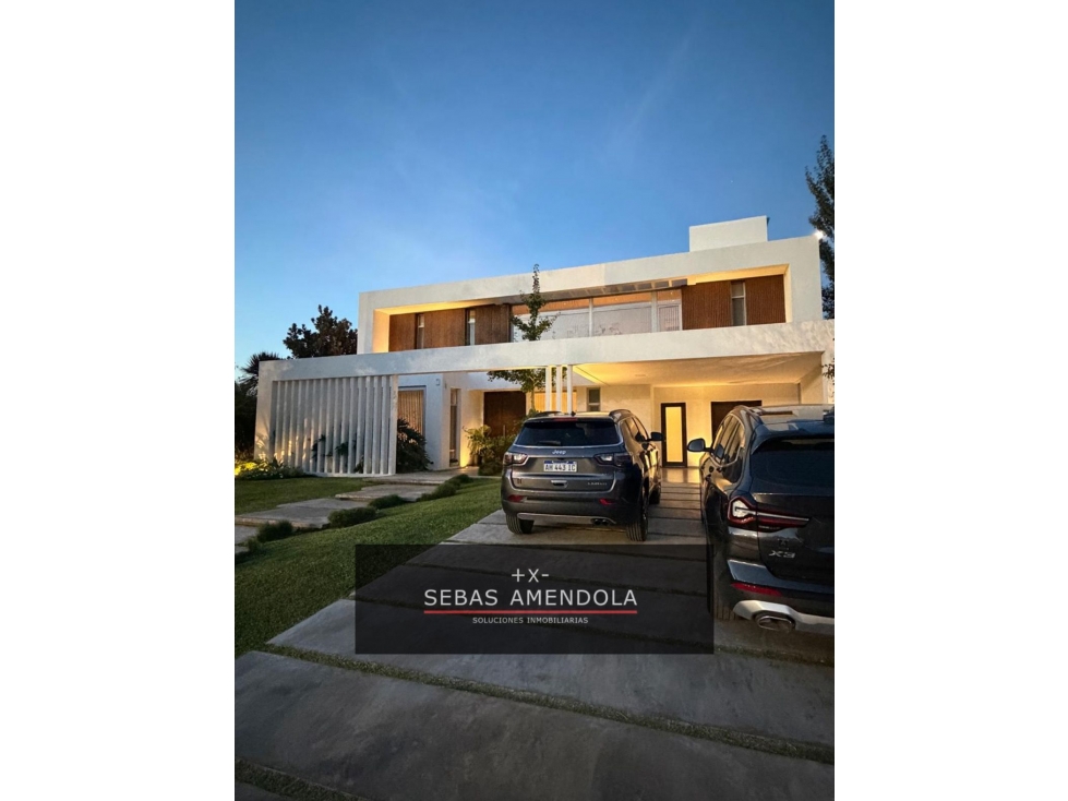 VENTA CASA EN BARRIO CERRADO LA CONCEPCION