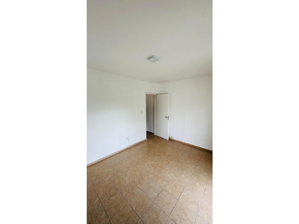 VENTA DEPARTAMENTO 2 AMB EN CALLE ITALIA 727 APTO CREDITO HIPOTECARIO — foto 4