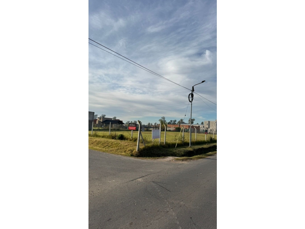 VENTA LOTE EN BARRIO LOS ALAMOS - 4