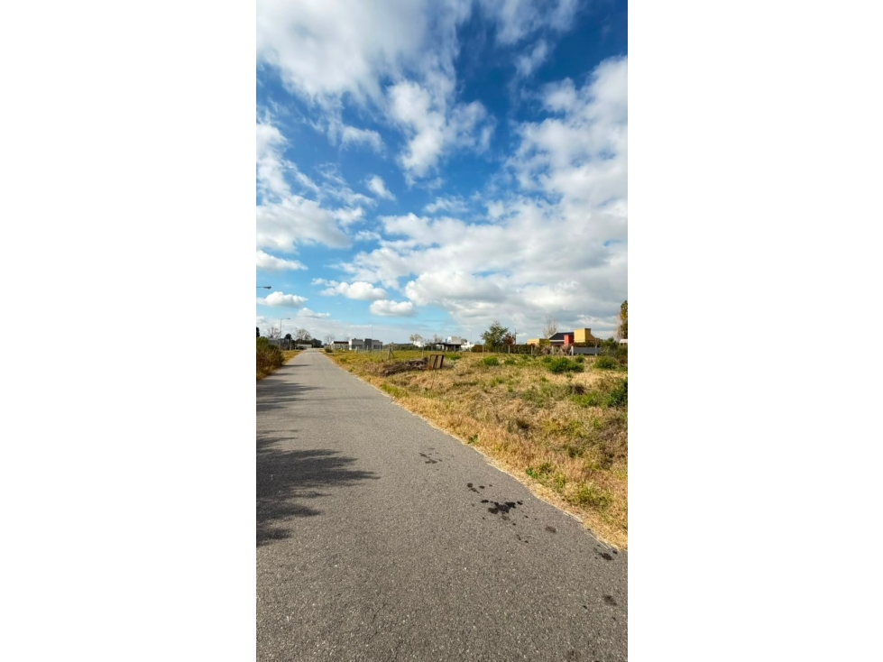VENTA LOTE EN BARRIO LOS ALAMOS - 3