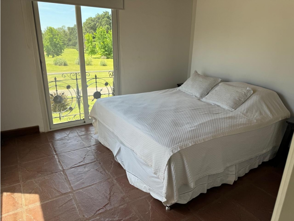 VENTA CASA EN BARRIO CERRADO LAS PRADERAS DE LUJÁN - 4