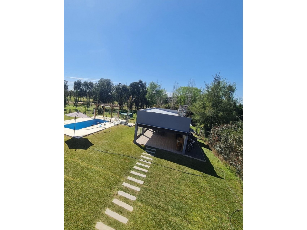 VENTA CASA EN EL CLUB DE CAMPO SANTA IRENE COMARCAS DE LUJÁN — foto 6