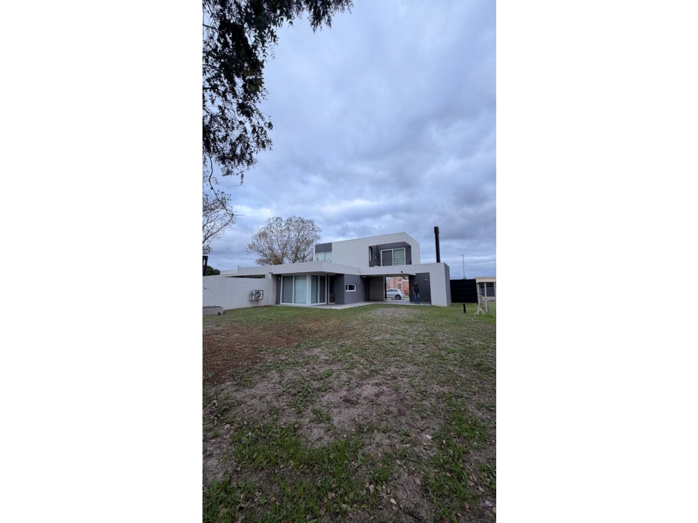 VENTA PH EN BARRIO LOS ALAMOS - 5